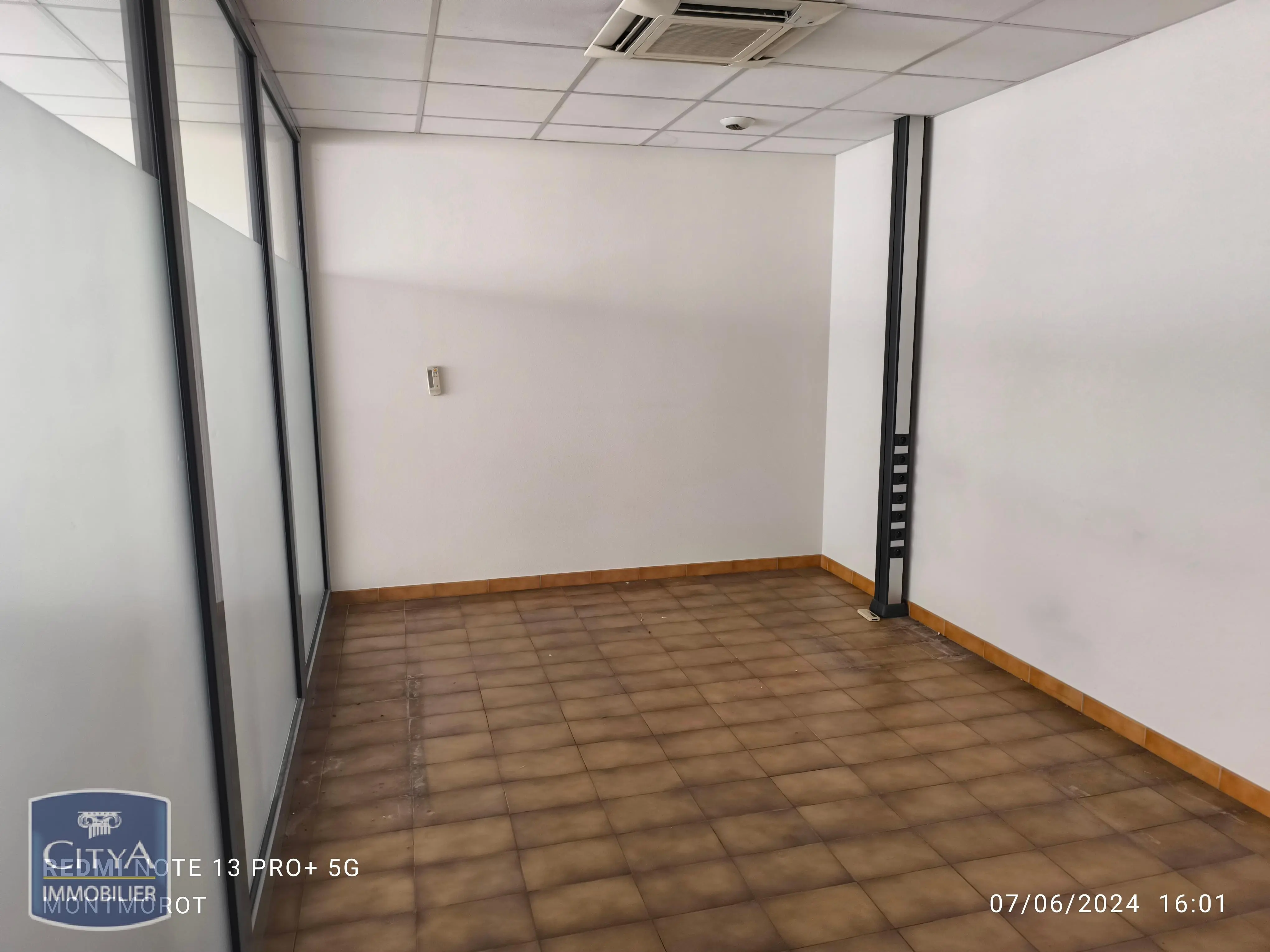 Photo 8 Local Commercial 138m²