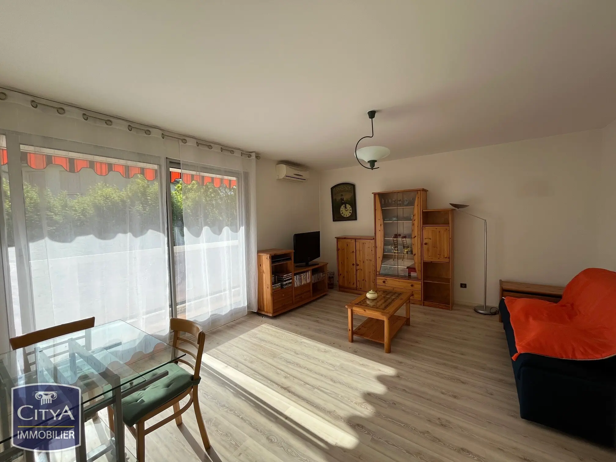 Photo 1 Appartement 1 pièce 35m²