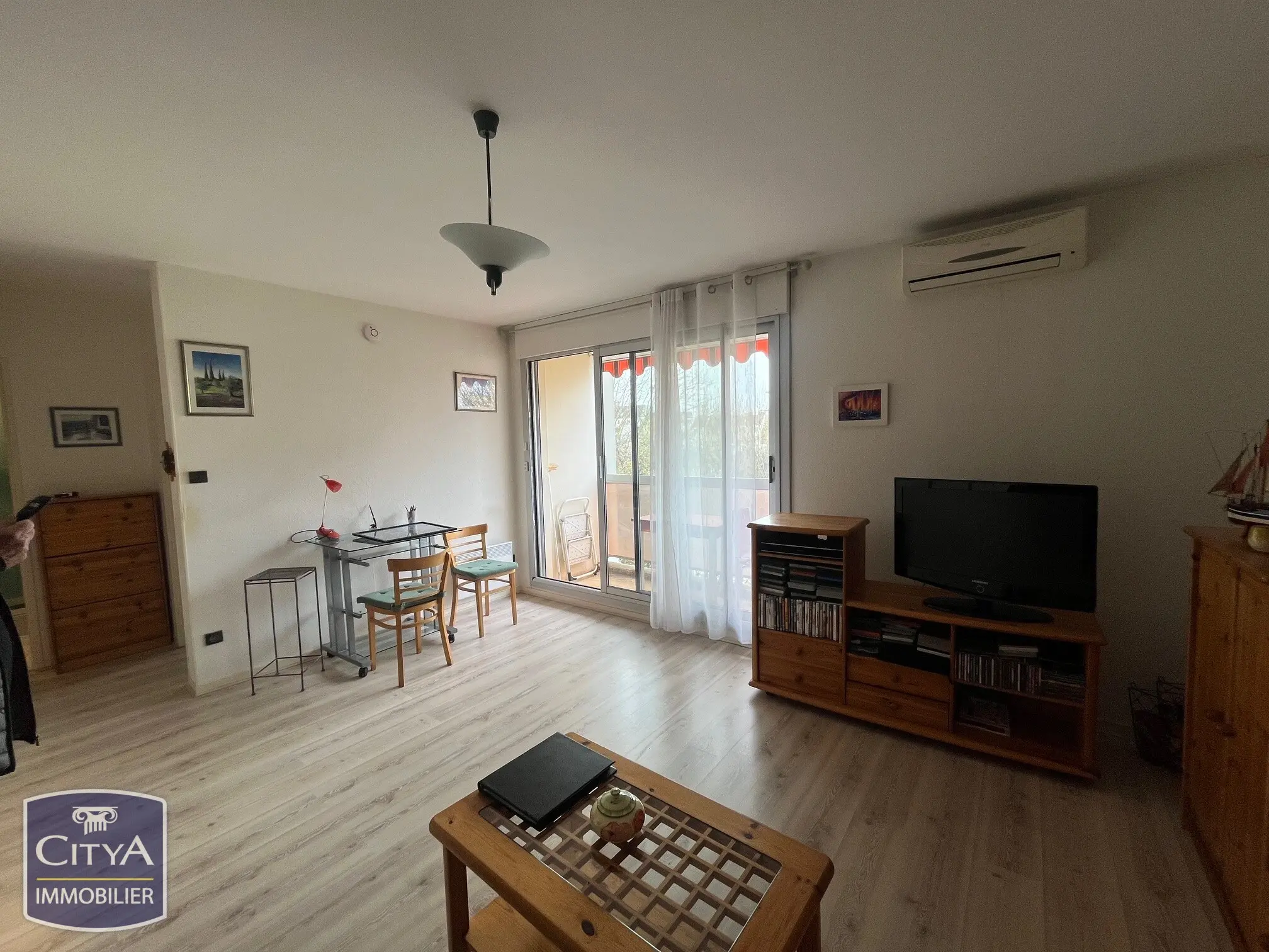 Photo 1 Appartement 1 pièce 35m²