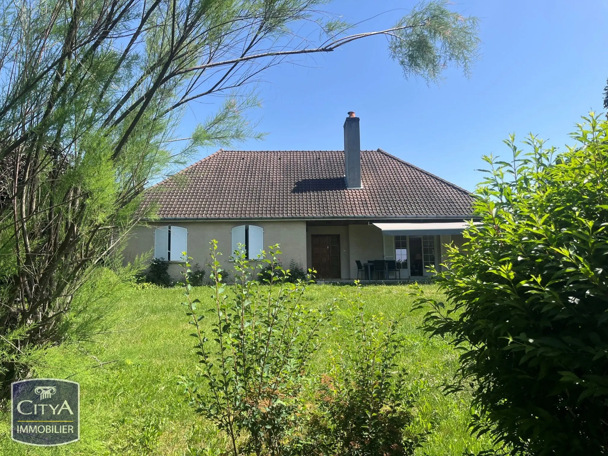 Photo 1 Maison 5 pièces 142m²