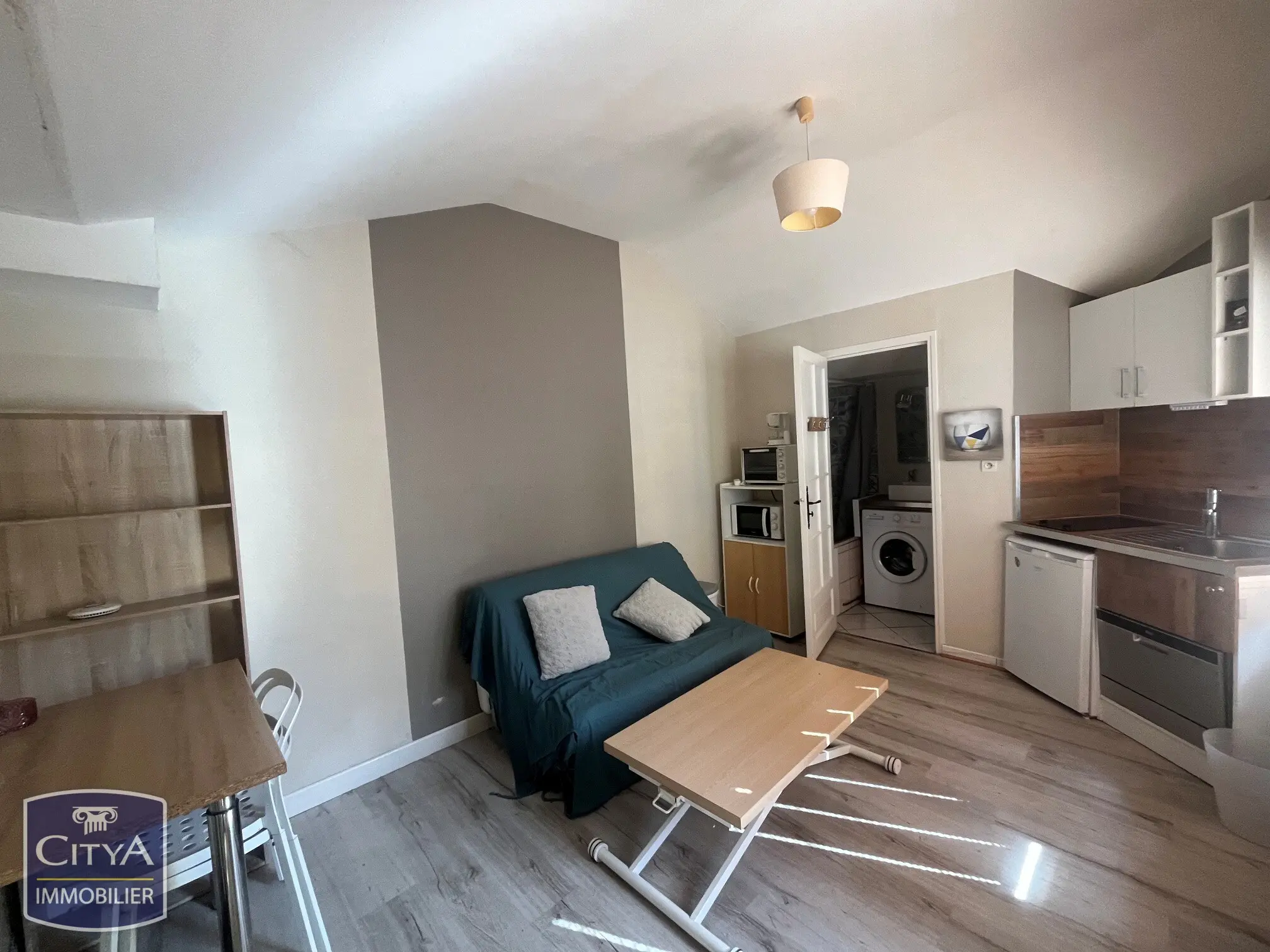 Photo 1 Appartement 1 pièce 15m²