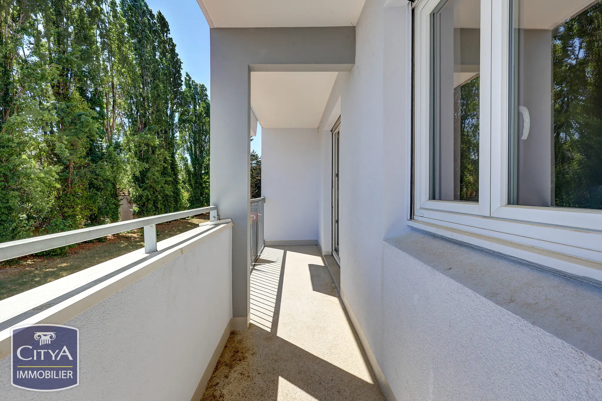 Photo 1 Appartement 1 pièce 30m²