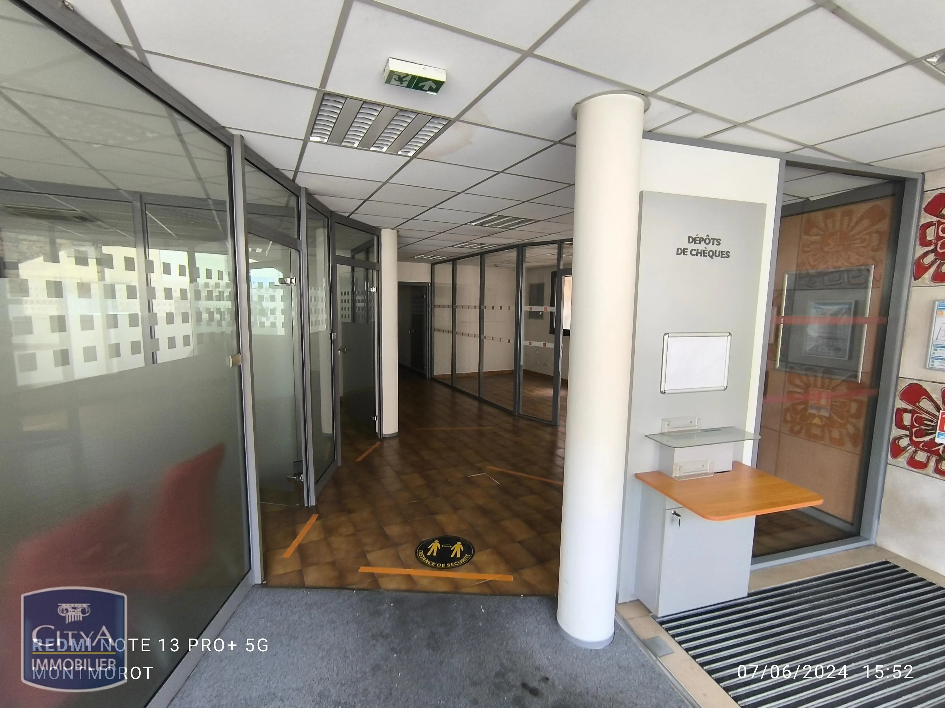 Photo 3 Local Commercial 138m²