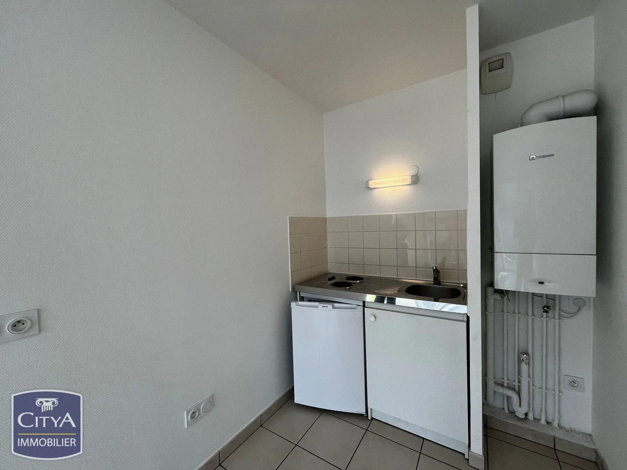 Photo 2 Appartement 1 pièce 28.68m²