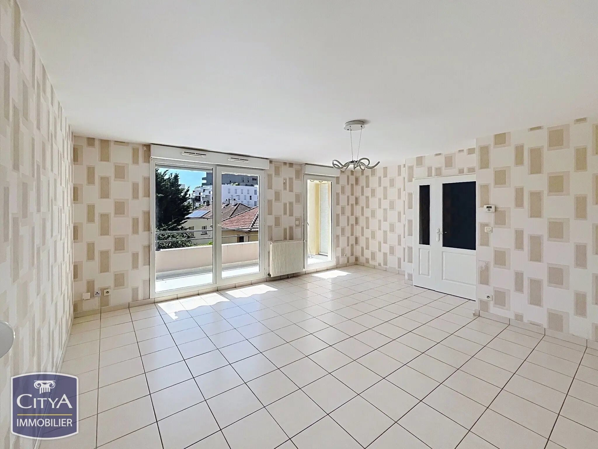 Photo 1 Appartement 4 pièces 74.27m²
