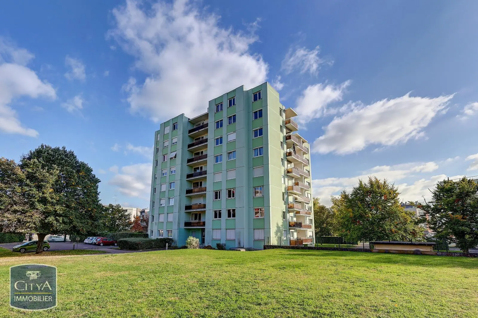 Photo 1 Appartement 1 pièce 40m²