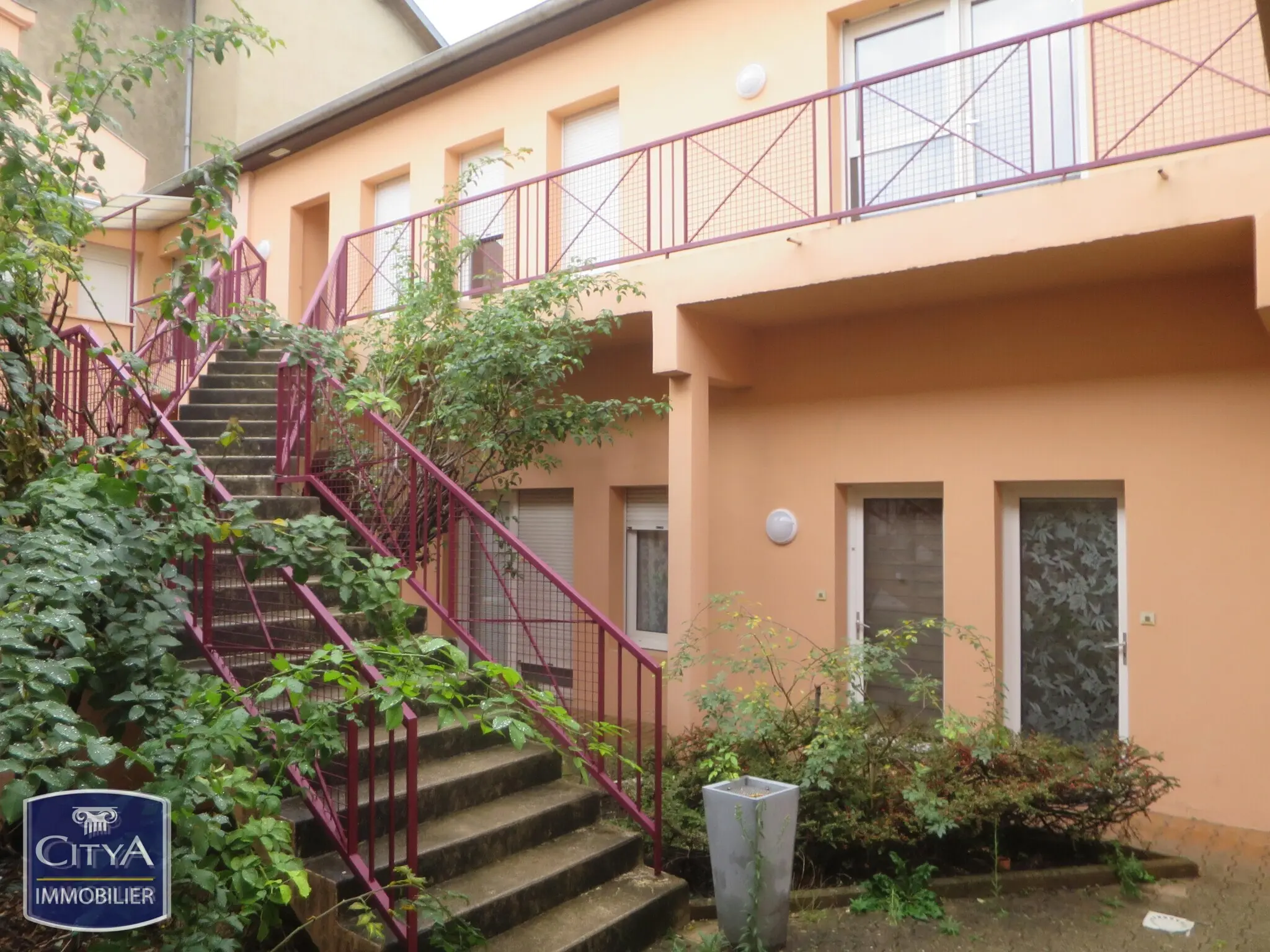 Photo 1 Appartement 1 pièce 24.5m²
