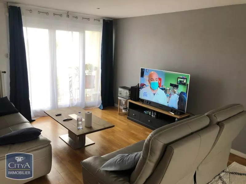 Illustration pour Appartement 4 pièces 84m² Photo Appartement 4 pièces 84m²