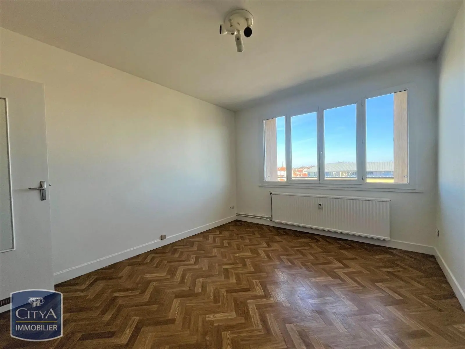 Photo 1 Appartement 1 pièce 26.75m²
