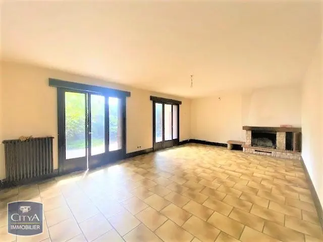 Photo 1 Maison 8 pièces 211.67m²