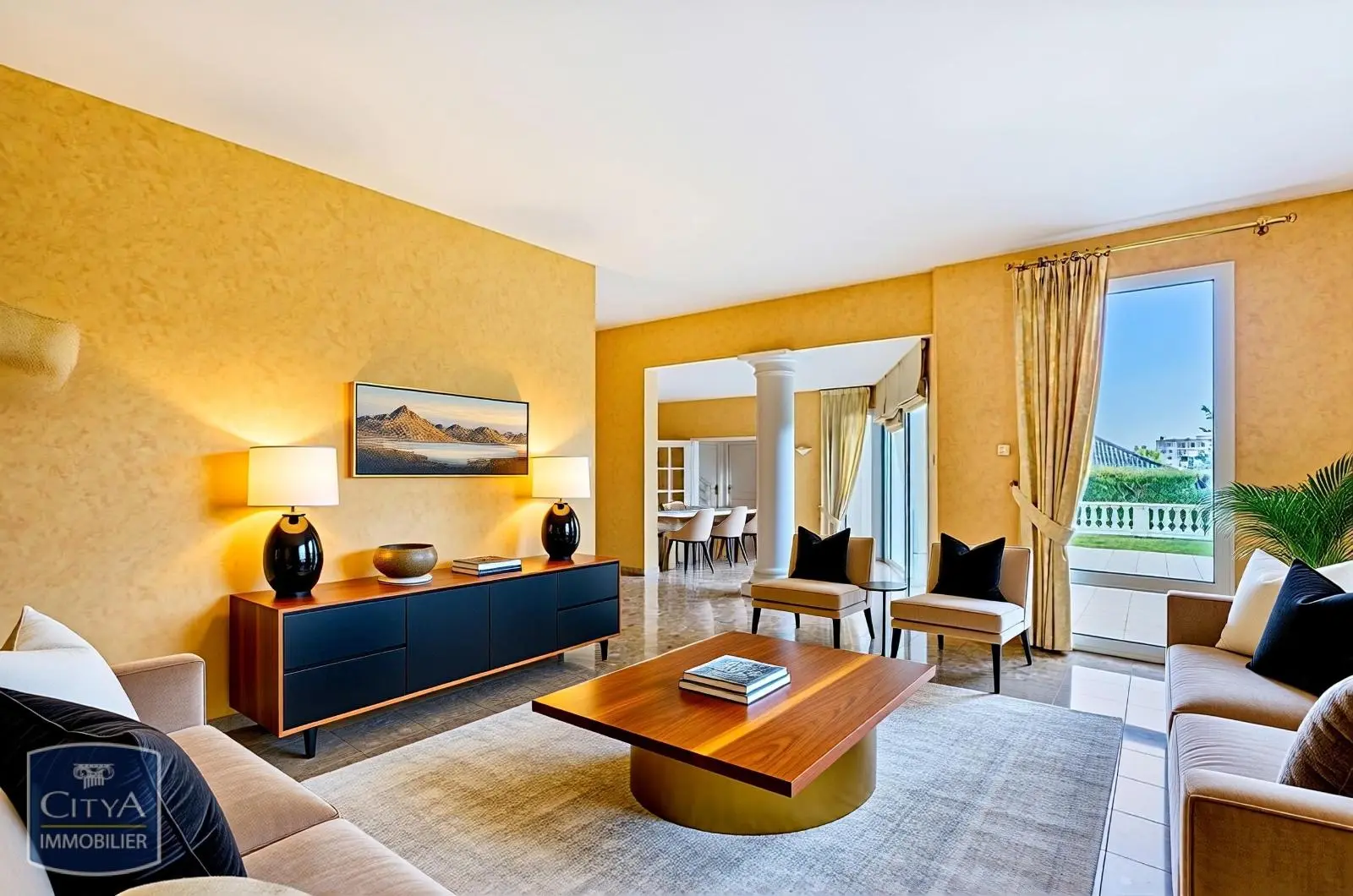 Photo 1 Maison 7 pièces 206m²