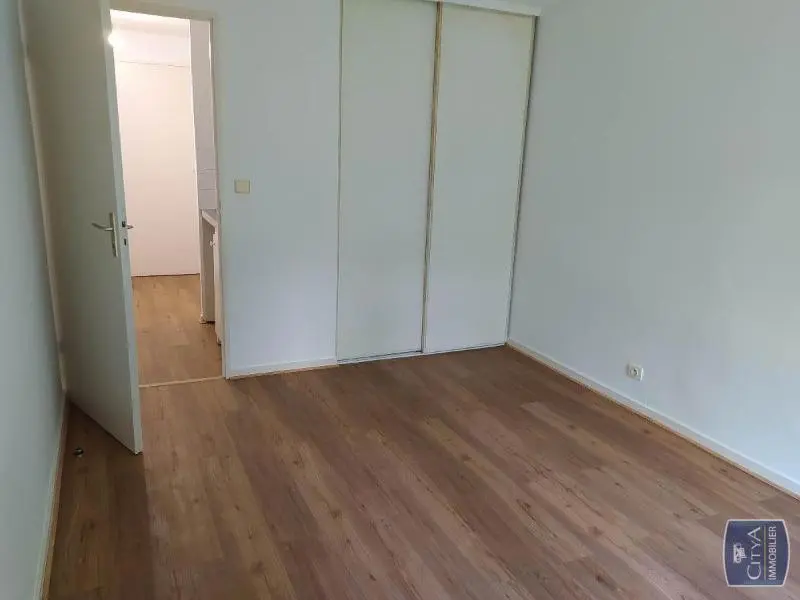 Photo 2 Appartement 1 pièce 20.9m²