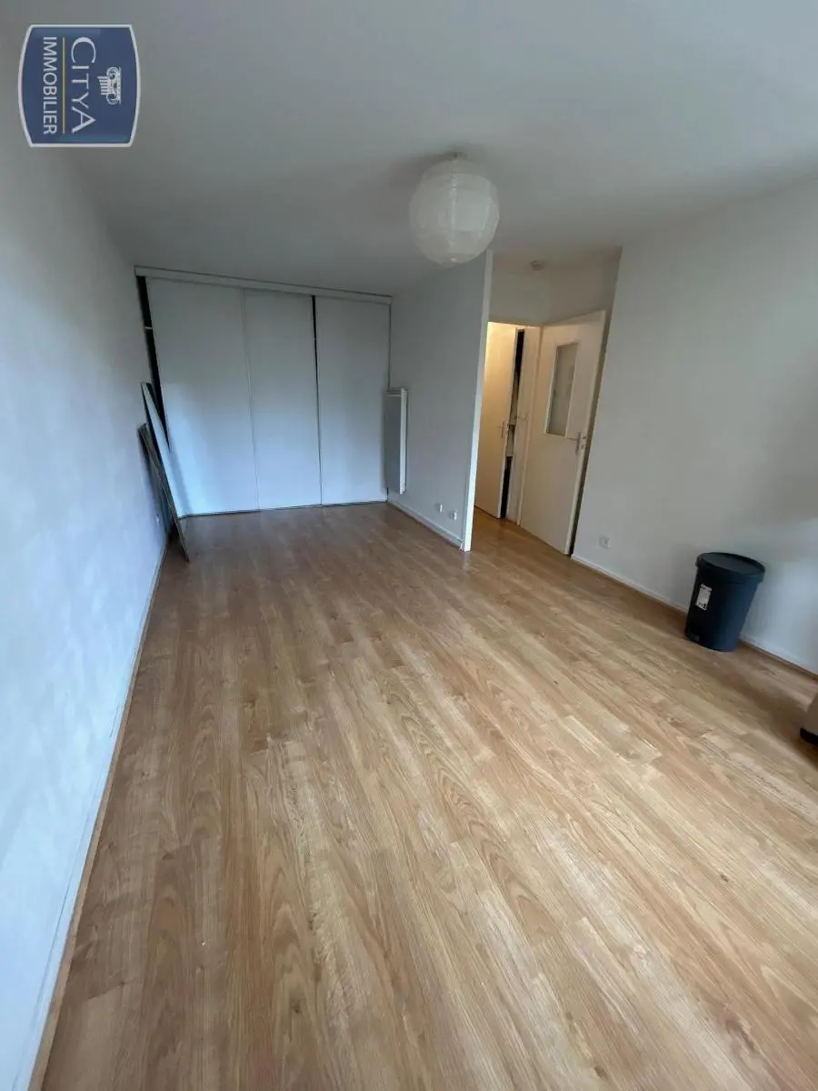 Photo 2 Appartement 1 pièce 32.2m²