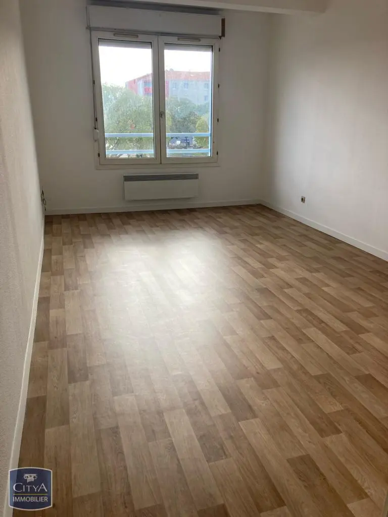 Photo 1 Appartement 1 pièce 21.77m²