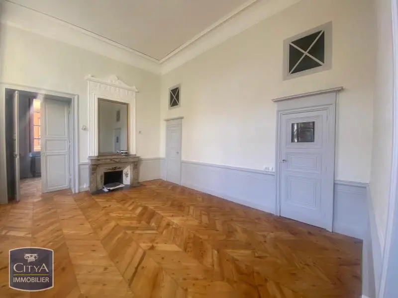 Photo 2 Appartement 8 pièces 264m²