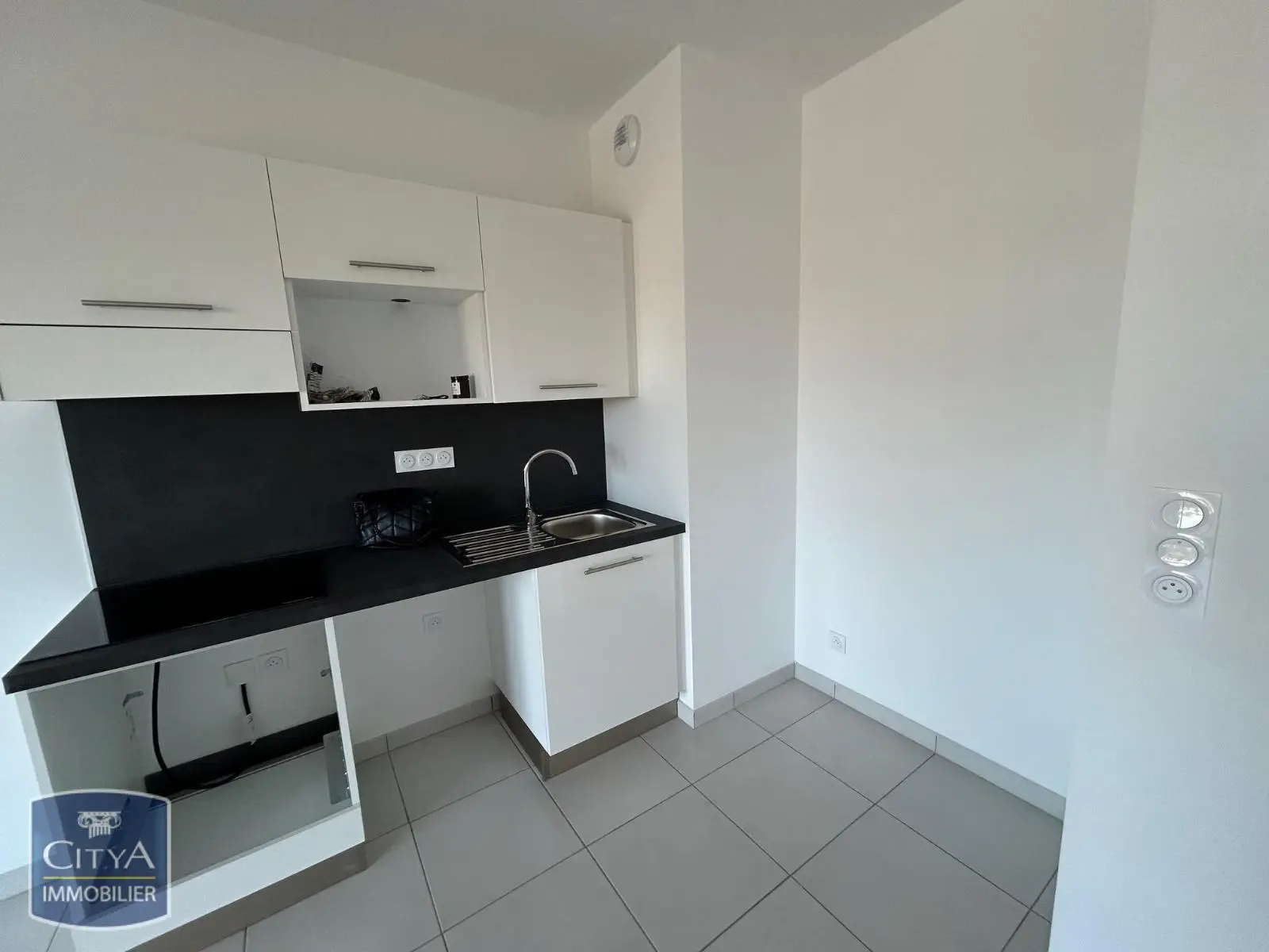 Photo 2 Appartement 2 pièces 47.97m²