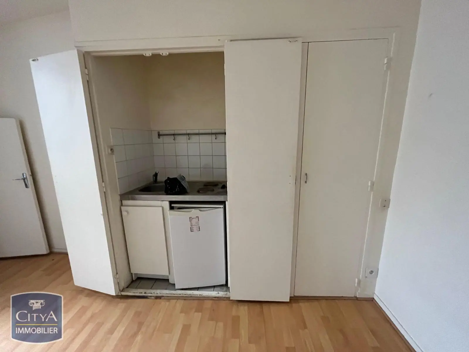 Photo 3 Appartement 1 pièce 16.94m²