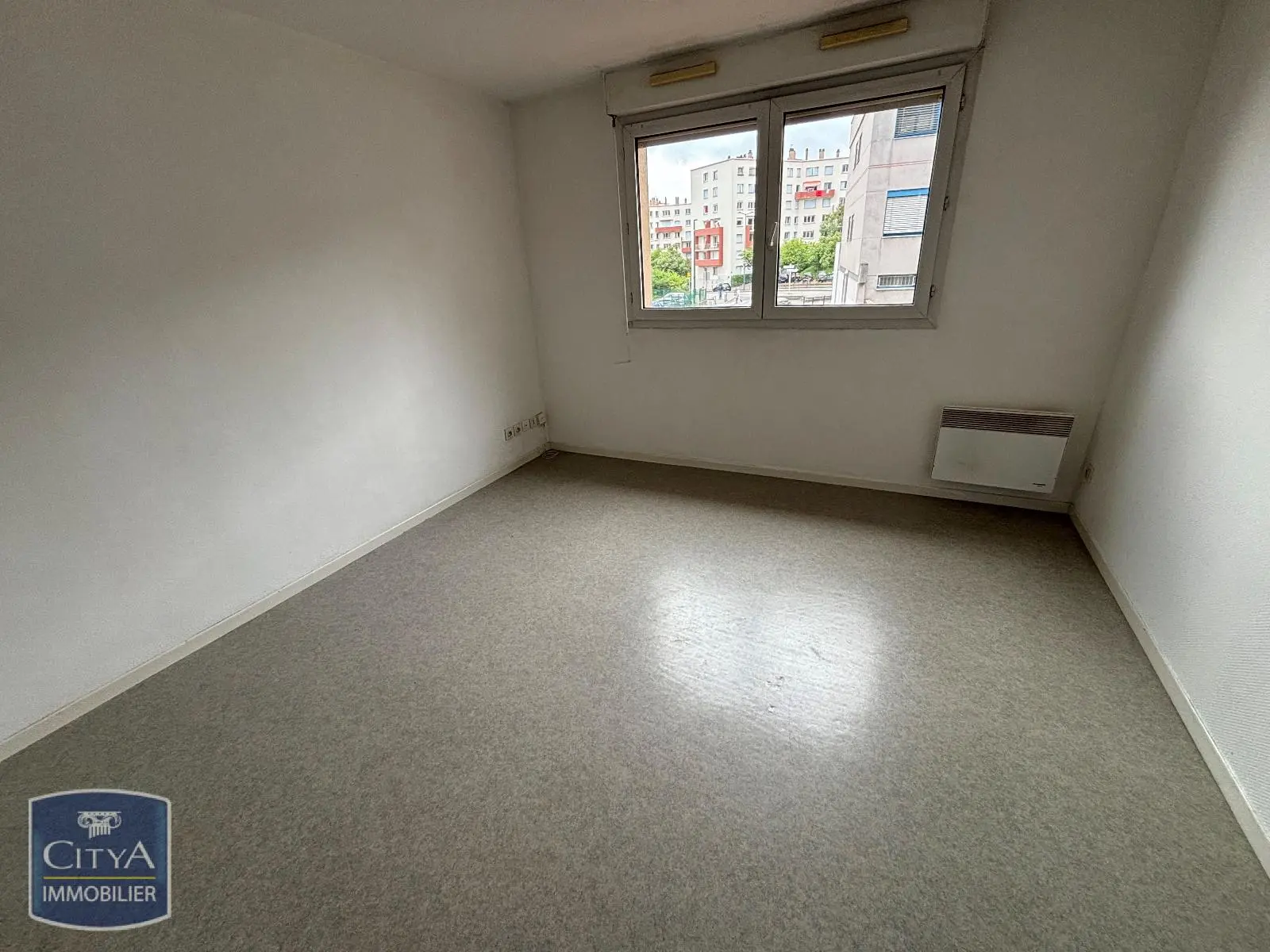 Photo 1 Appartement 1 pièce 19.39m²
