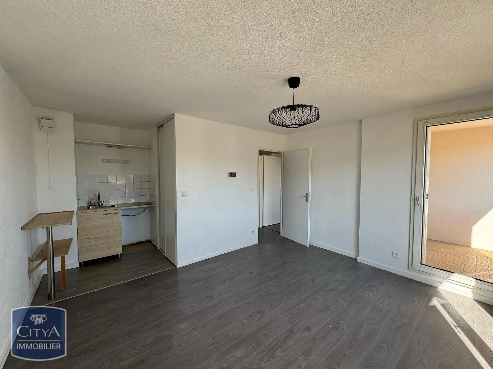 Photo 2 Appartement 1 pièce 33.4m²