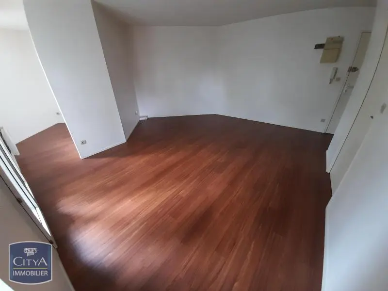 Photo 1 Appartement 1 pièce 35.39m²
