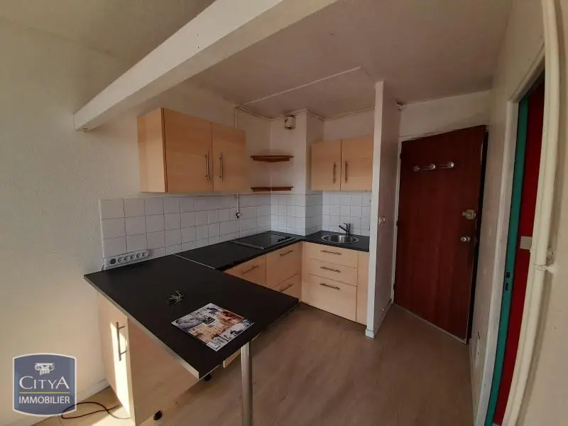 Photo 2 Appartement 1 pièce 21.8m²