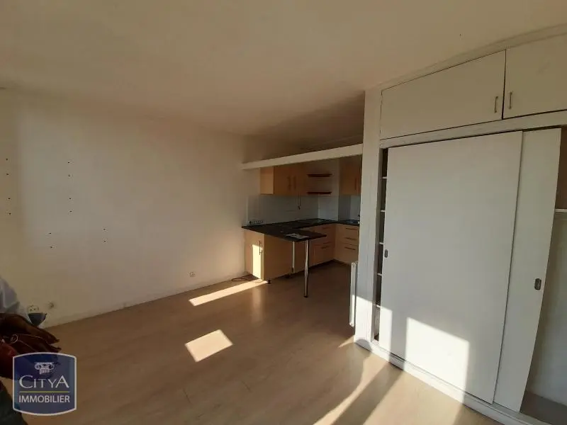 Photo 3 Appartement 1 pièce 21.8m²