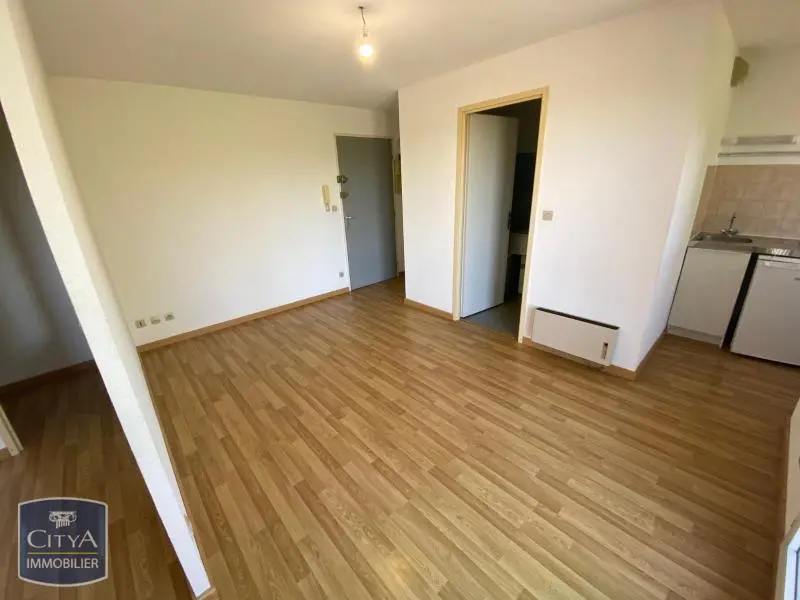 Photo 3 Appartement 1 pièce 29.9m²