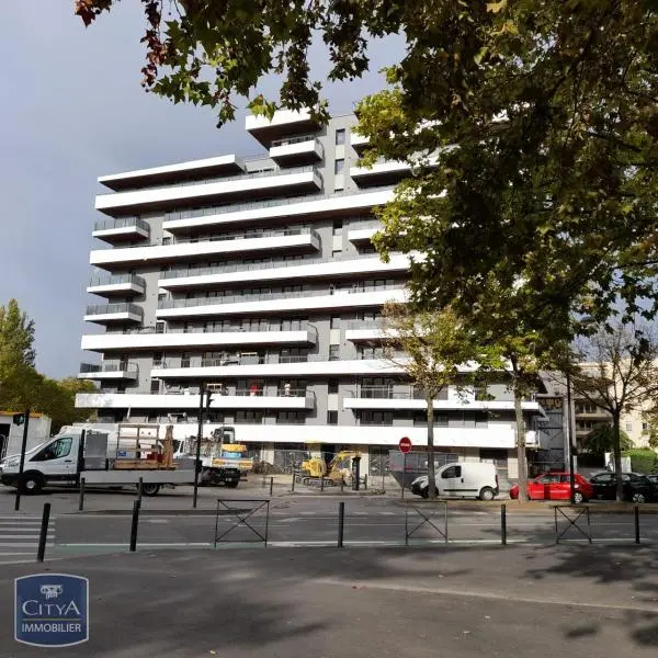 Photo 1 Appartement 1 pièce 29.8m²