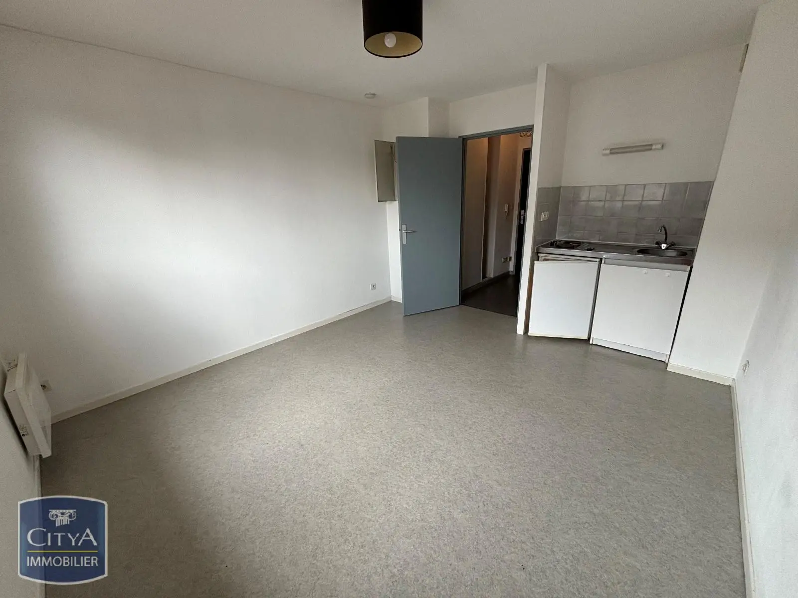 Photo 2 Appartement 1 pièce 19.39m²