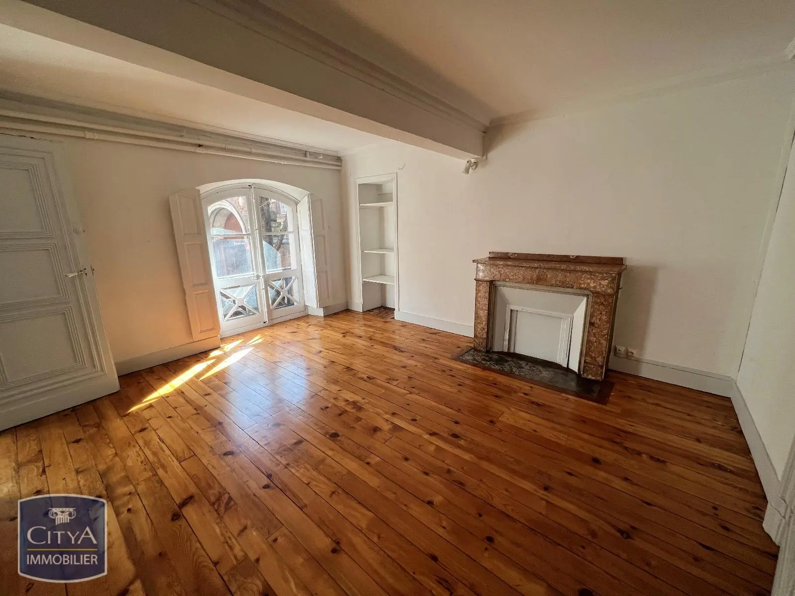 Photo 12 Appartement 8 pièces 264m²