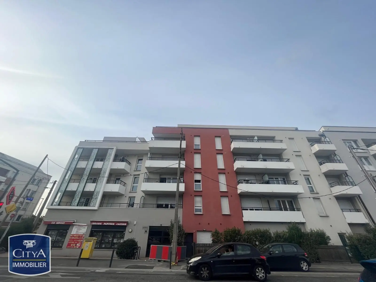 Photo 1 Appartement 1 pièce 37.69m²