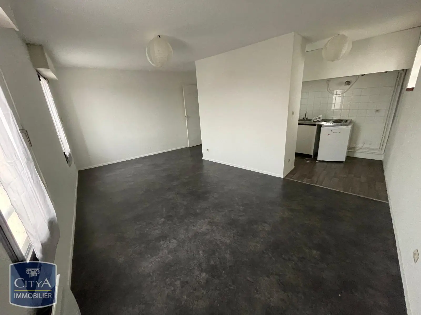 Photo 2 Appartement 1 pièce 28.65m²