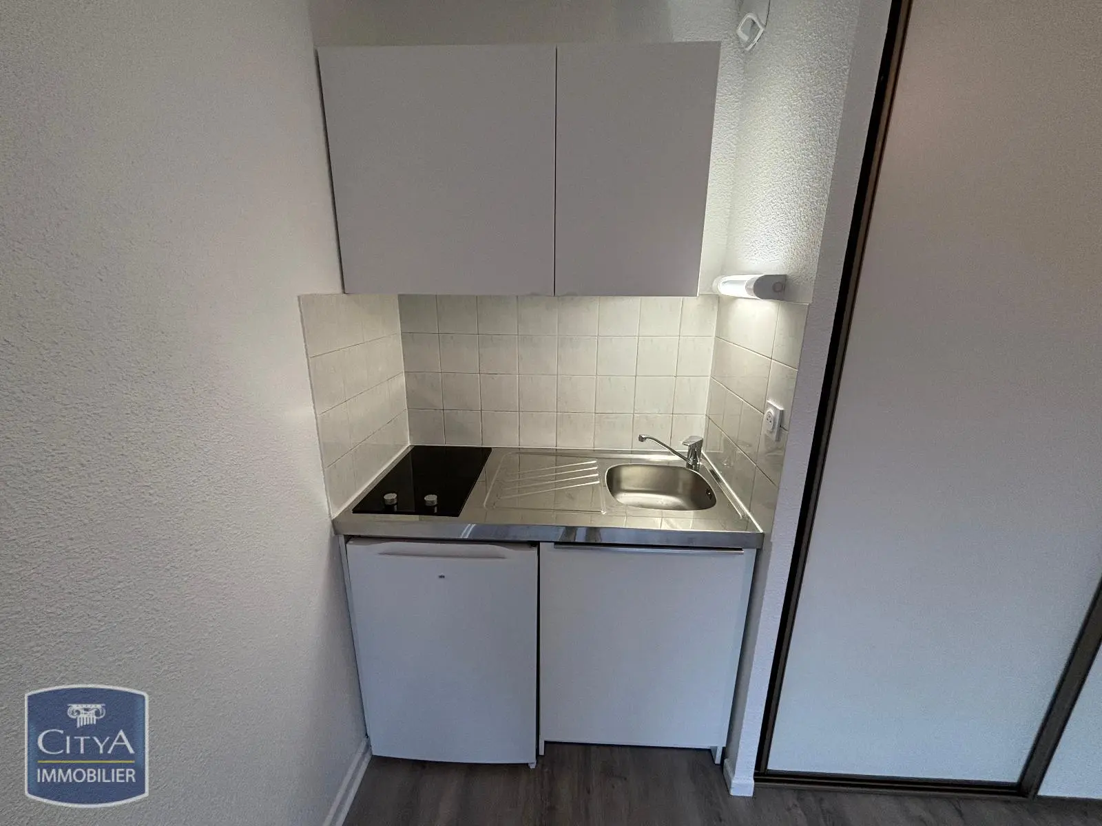 Photo 3 Appartement 1 pièce 24.69m²