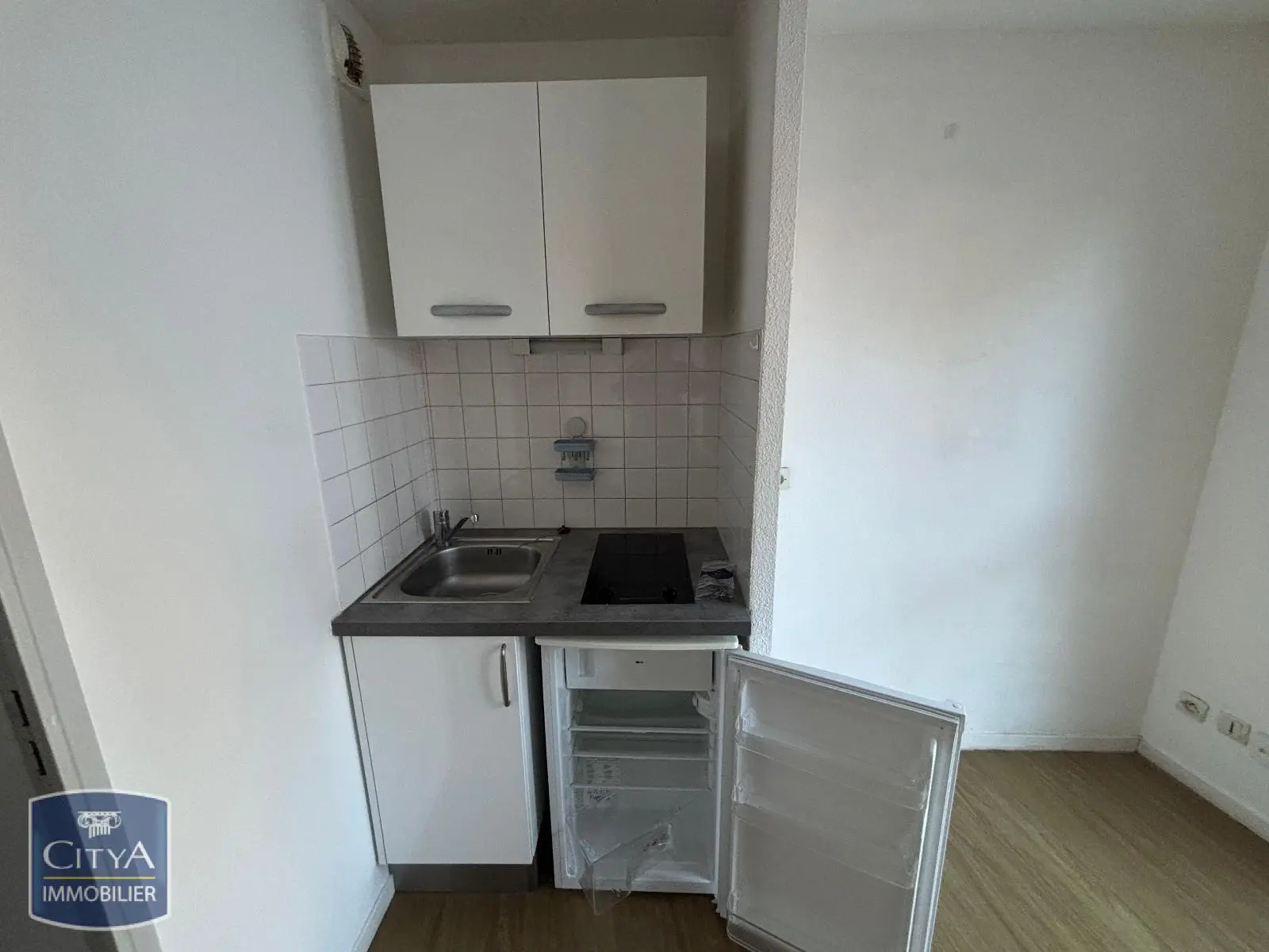 Photo 3 Appartement 1 pièce 19.6m²