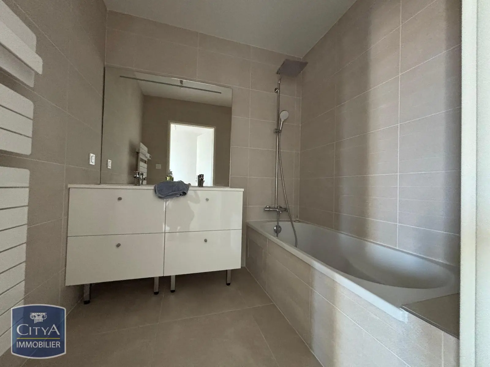 Photo 14 Appartement 5 pièces 135m²