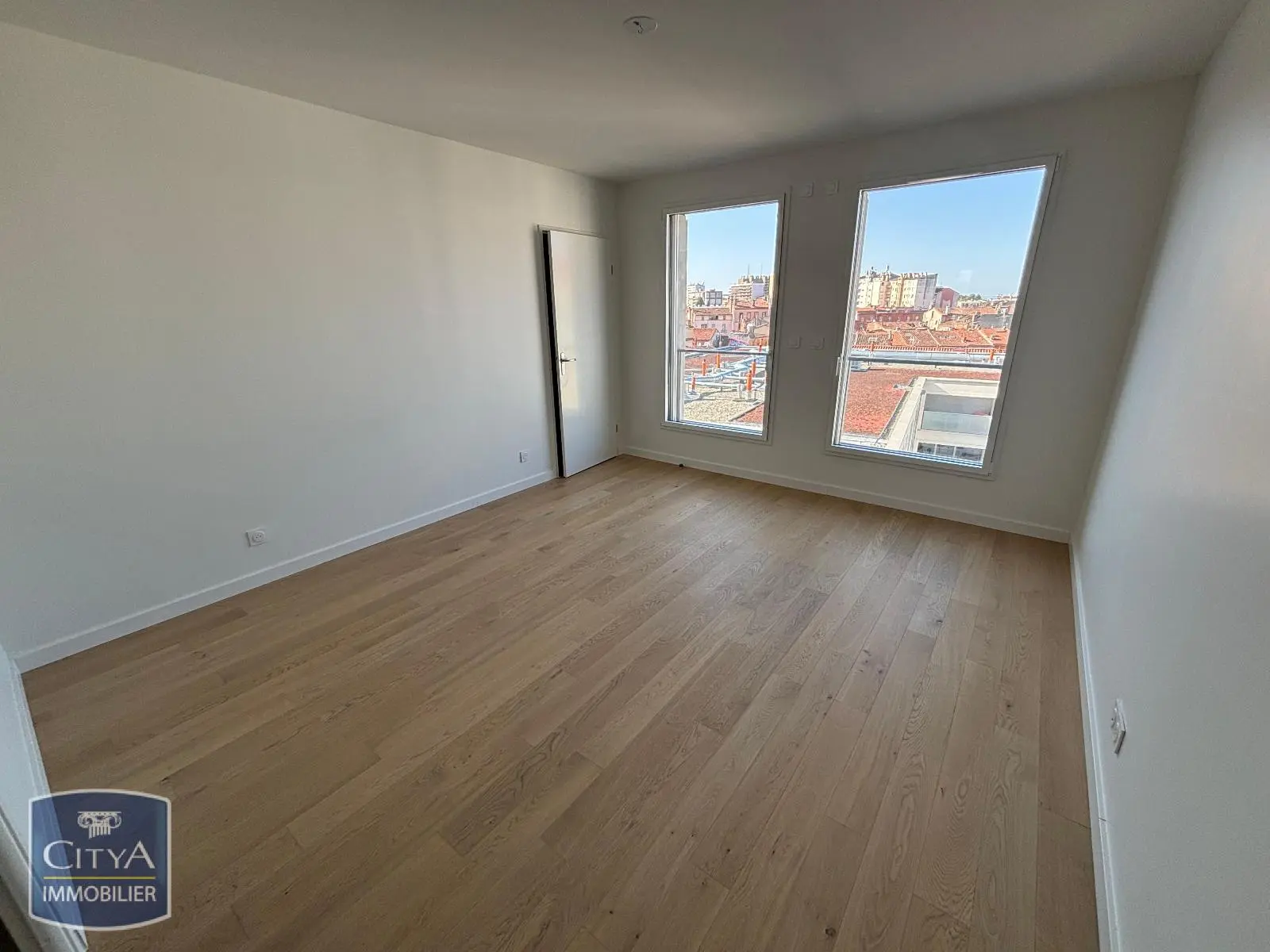 Photo 15 Appartement 5 pièces 135m²
