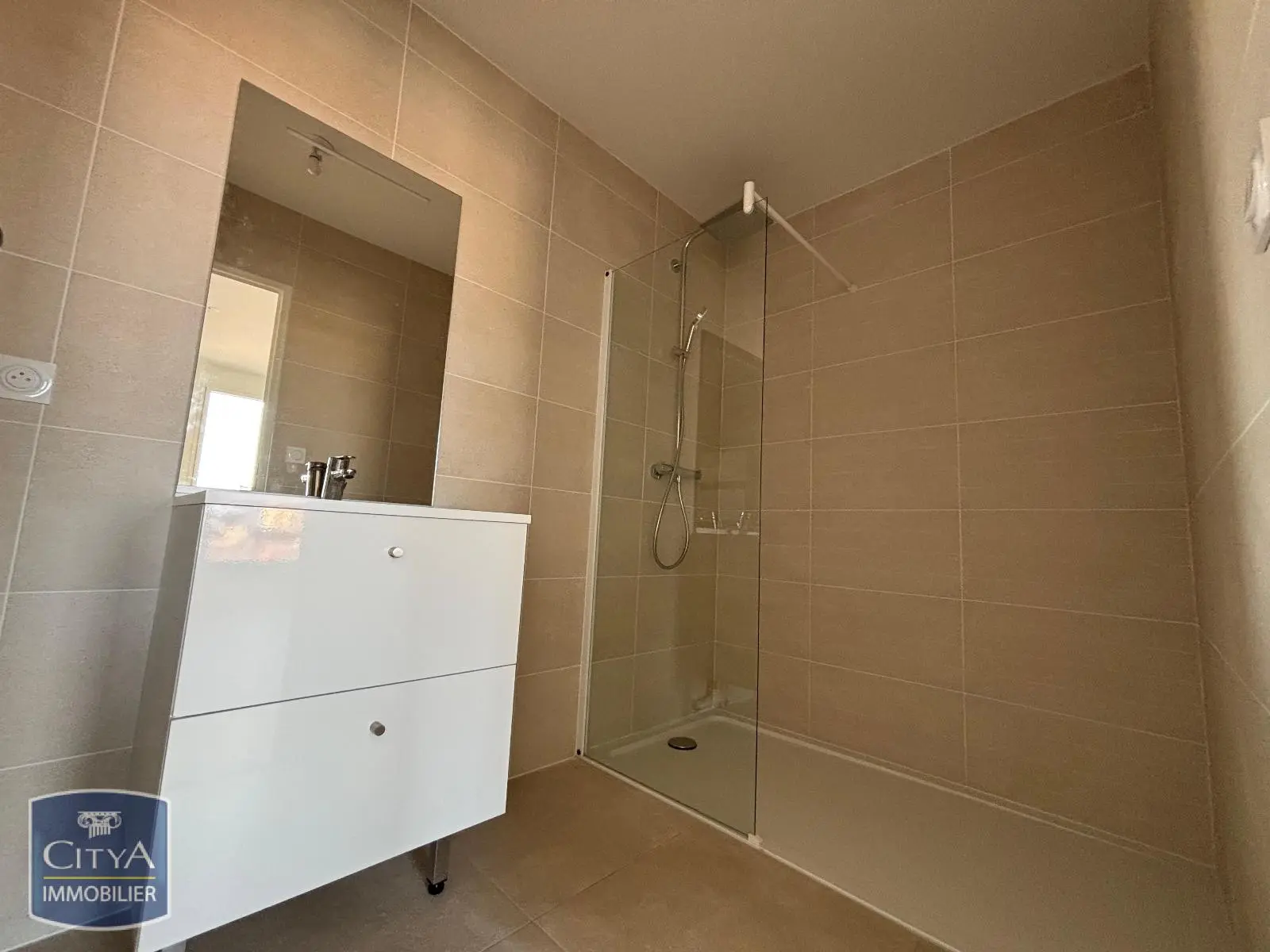 Photo 16 Appartement 5 pièces 135m²