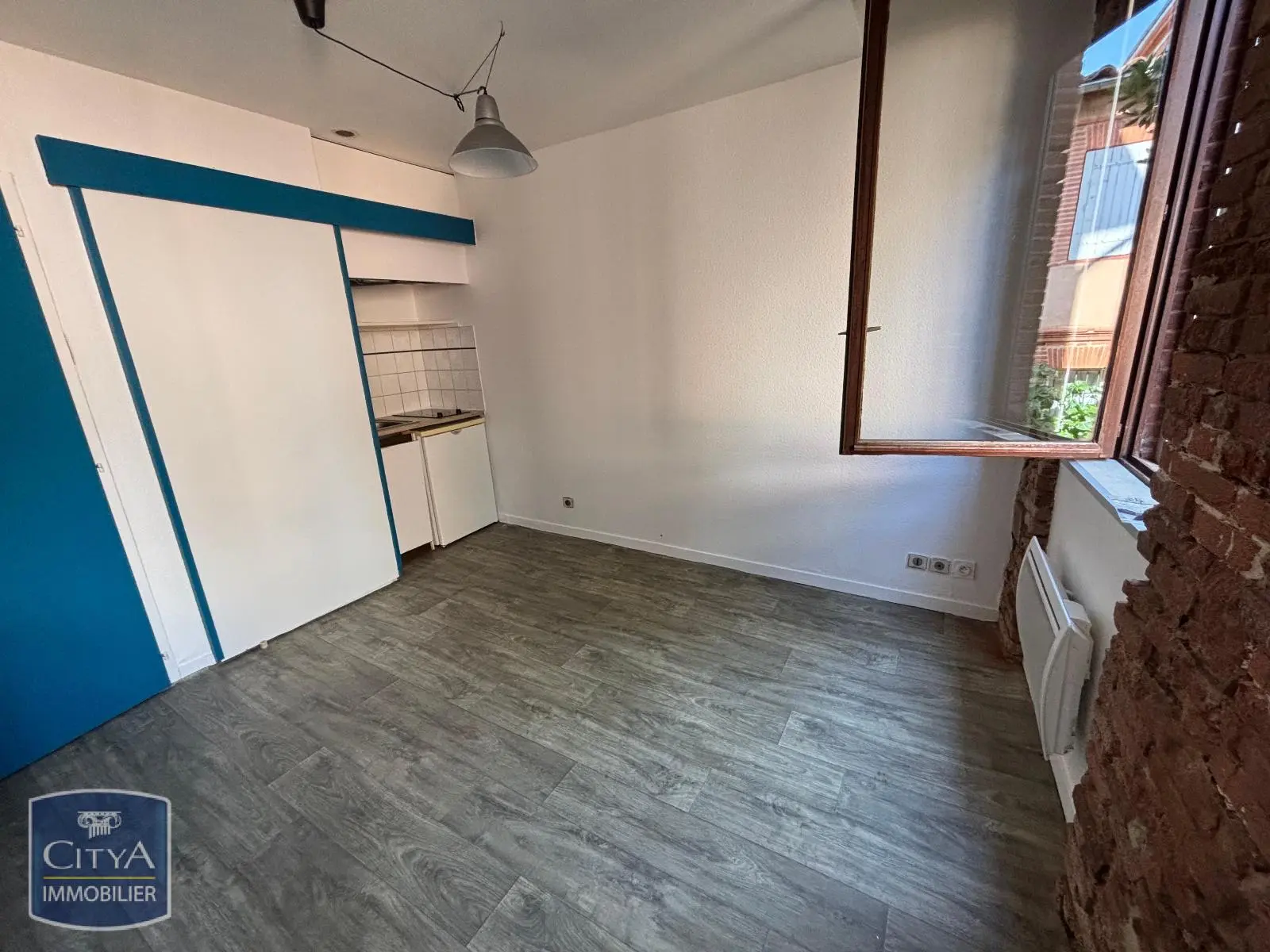 Photo 2 Appartement 1 pièce 16.01m²