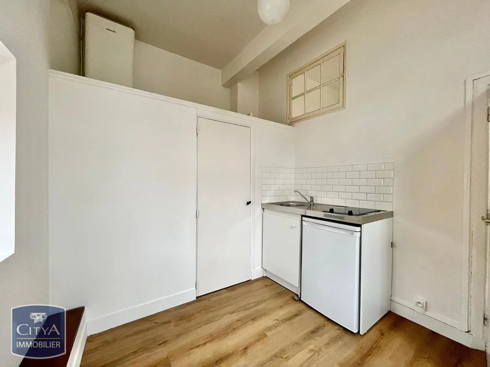 Photo 2 Appartement 1 pièce 24m²