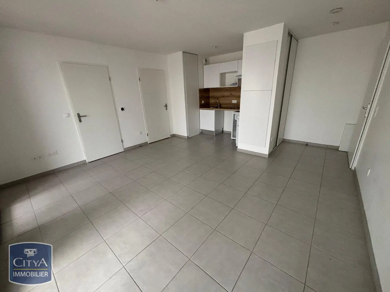 Photo 2 Appartement 2 pièces 43.8m²