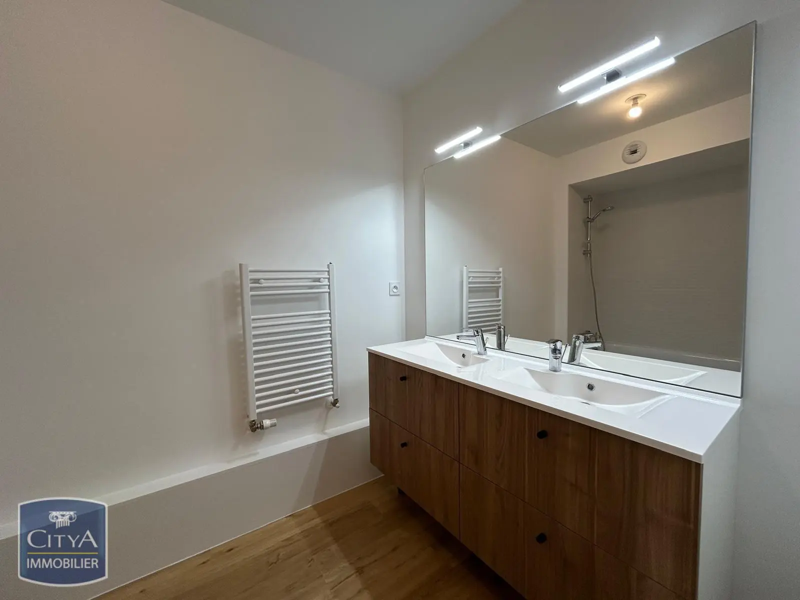 Photo 8 Appartement 5 pièces 130m²