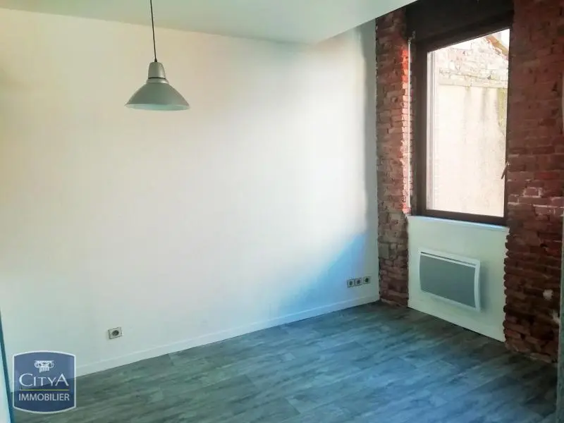 Photo 2 Appartement 1 pièce 16.01m²
