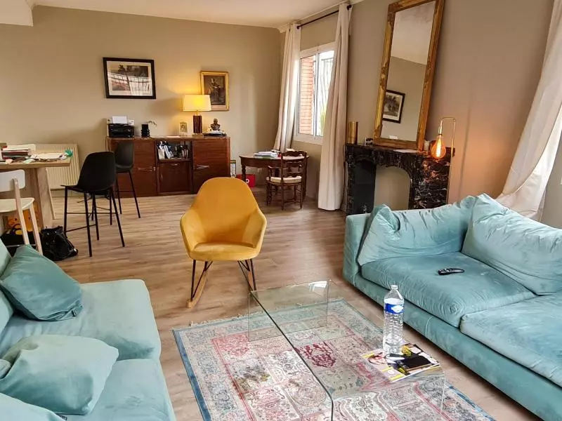 Illustration pour Appartement 5 pièces 155m² Photo Appartement 5 pièces 155m²