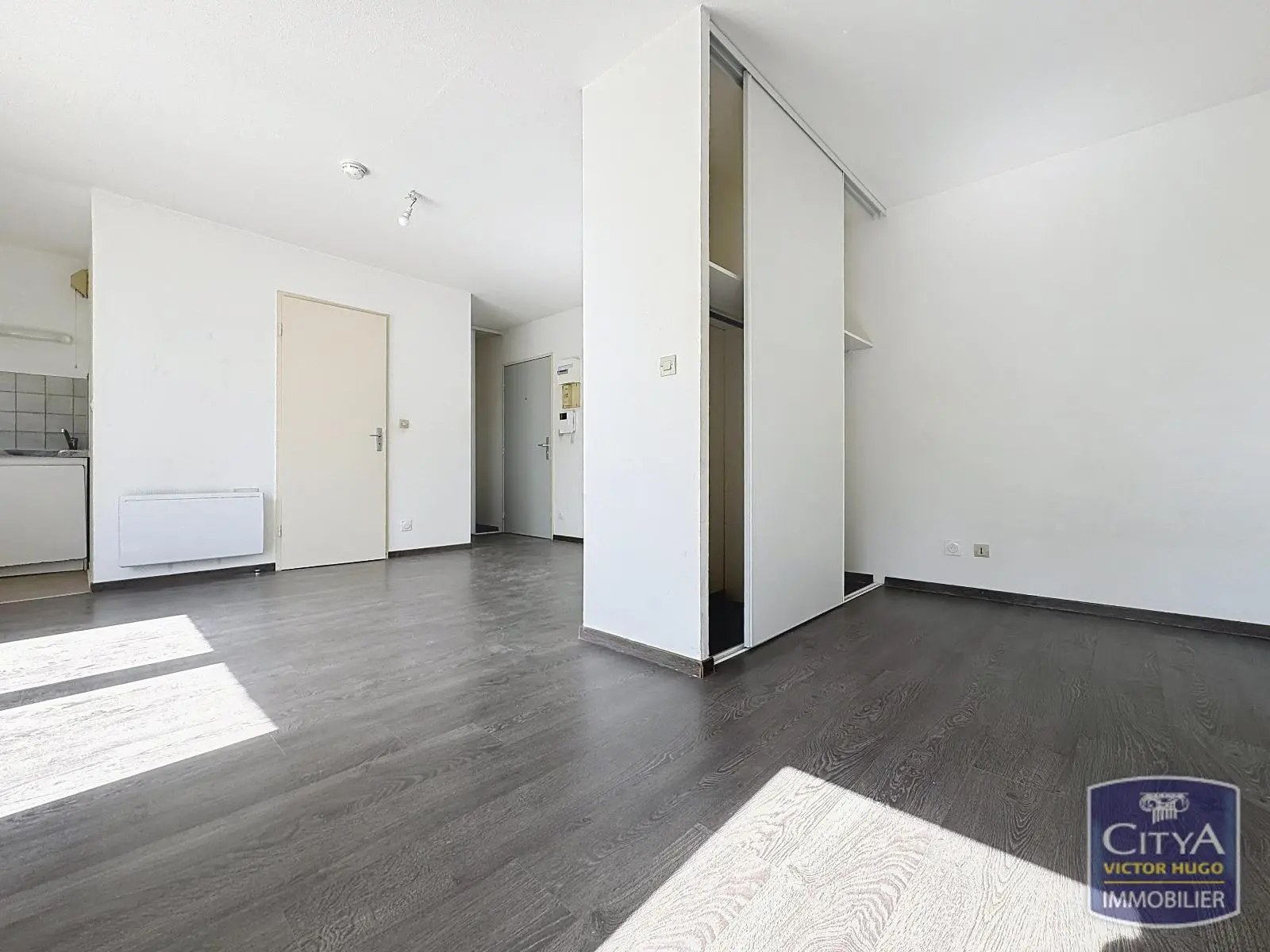 Photo 2 Appartement 1 pièce 33m²