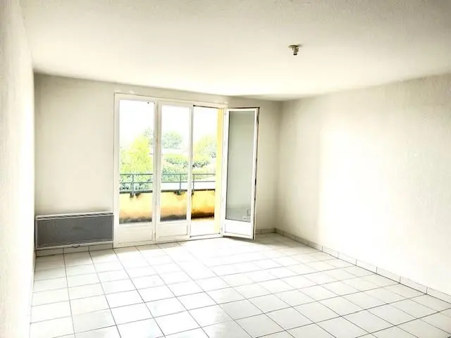 Photo 2 Appartement 4 pièces 77m²
