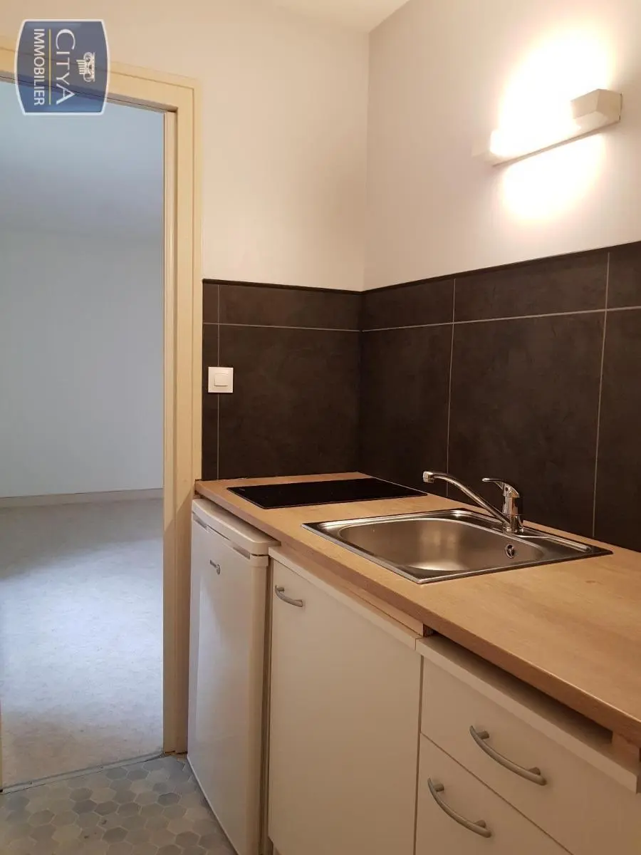 Photo 3 Appartement 1 pièce 20.76m²