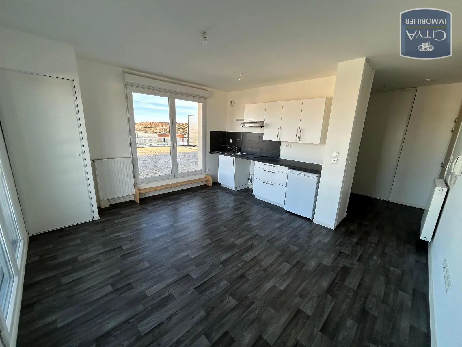 Photo 1 Appartement 1 pièce 28.38m²