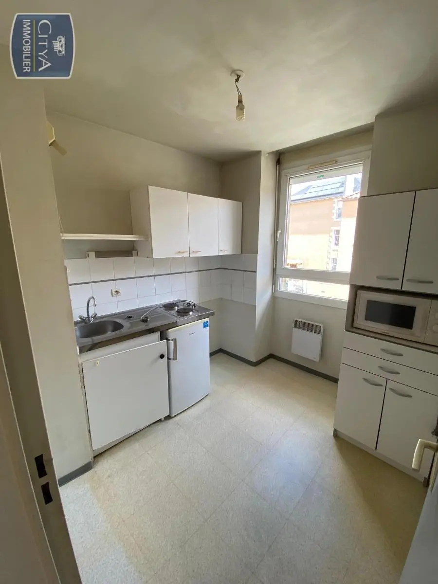 Photo 1 Appartement 1 pièce 39.8m²
