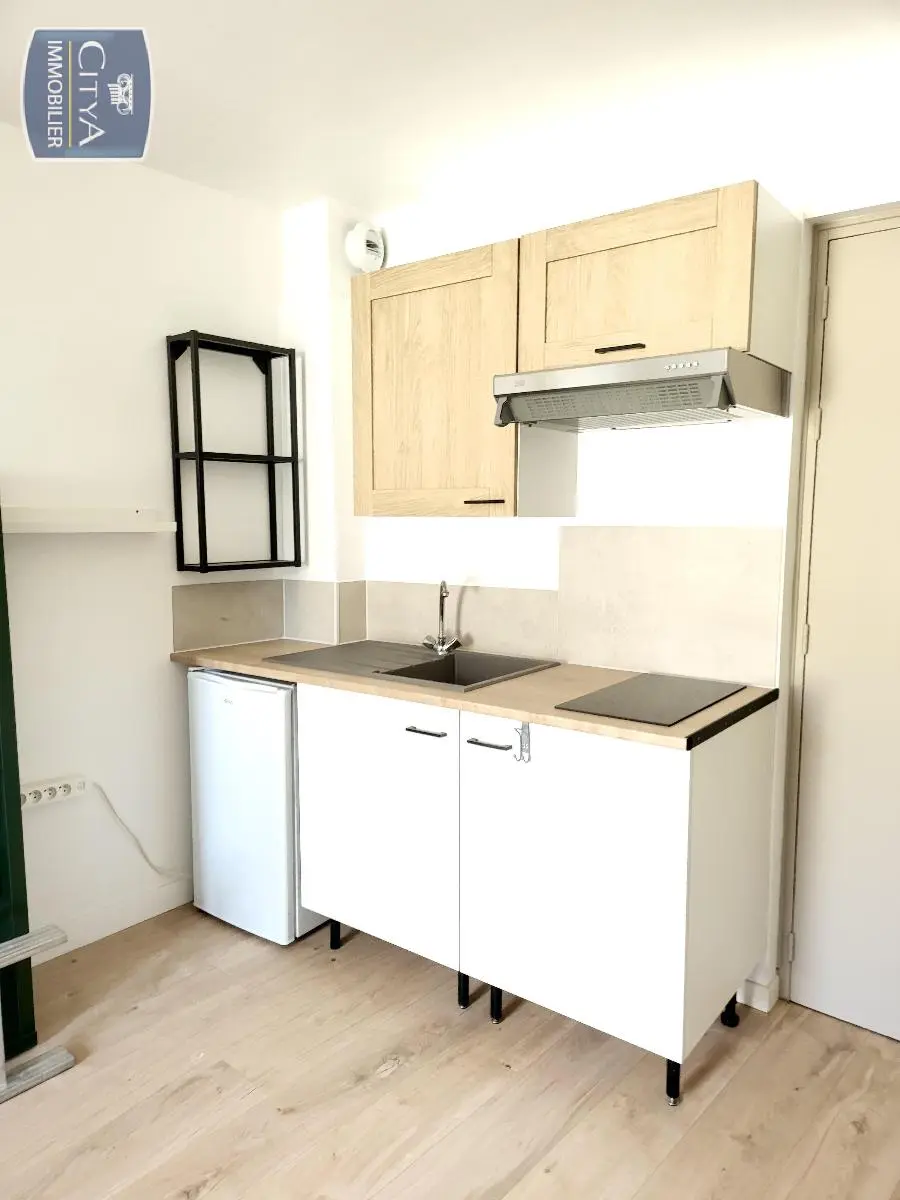 Photo 1 Appartement 1 pièce 19.6m²