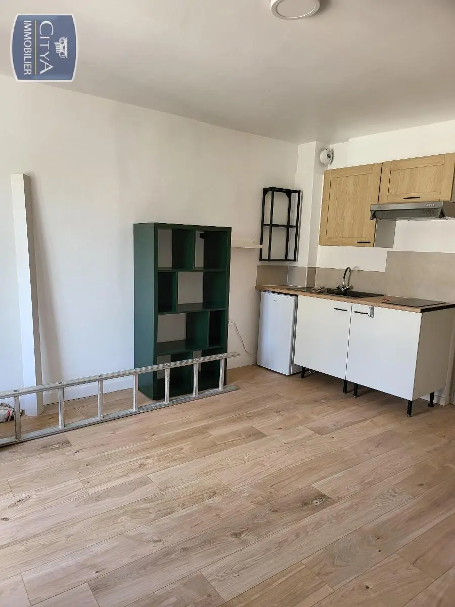 Photo 2 Appartement 1 pièce 19.6m²